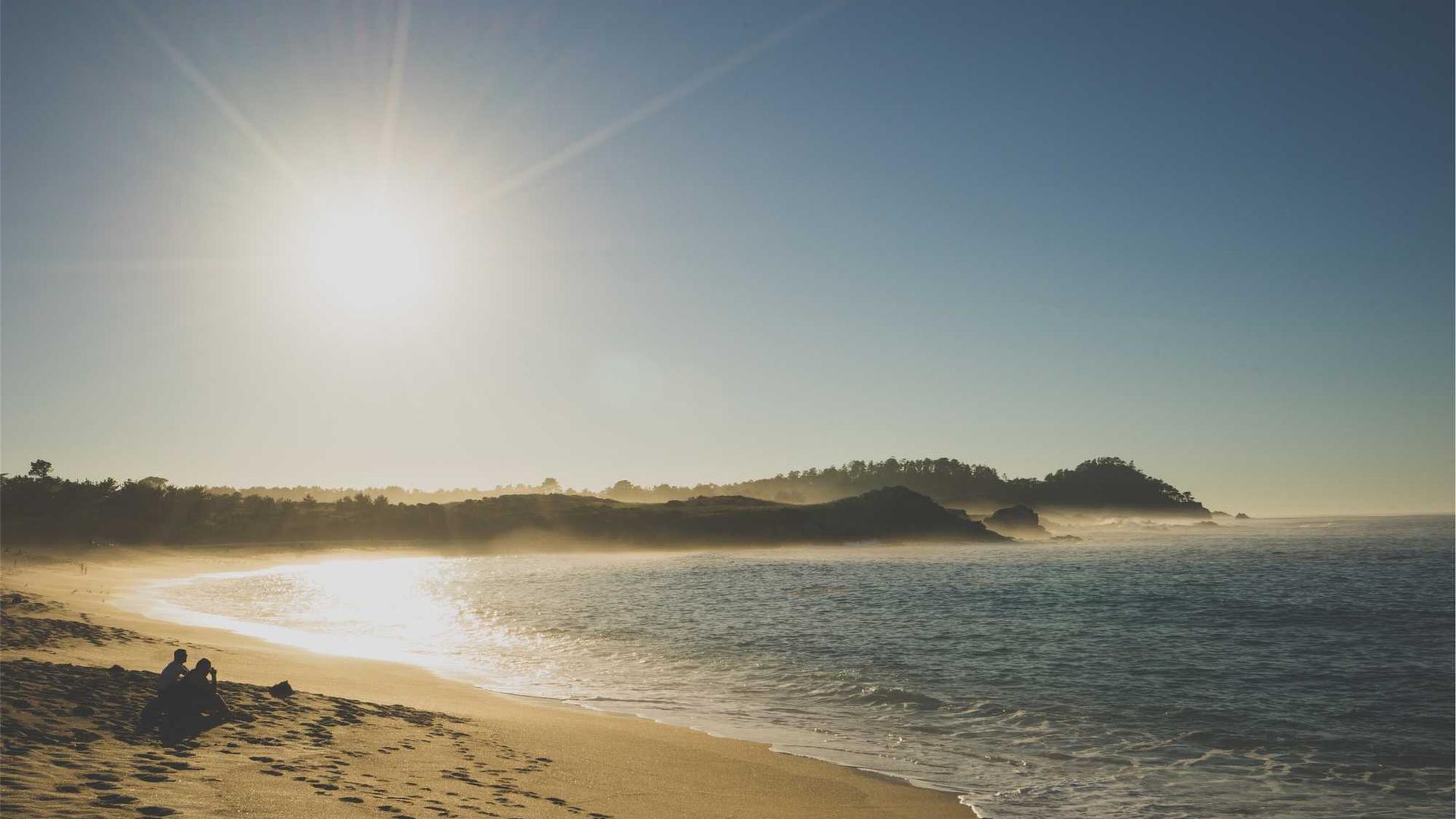 Winter Hiking Boots and Microspikes: Complete Cold Weather Footwear System Guide